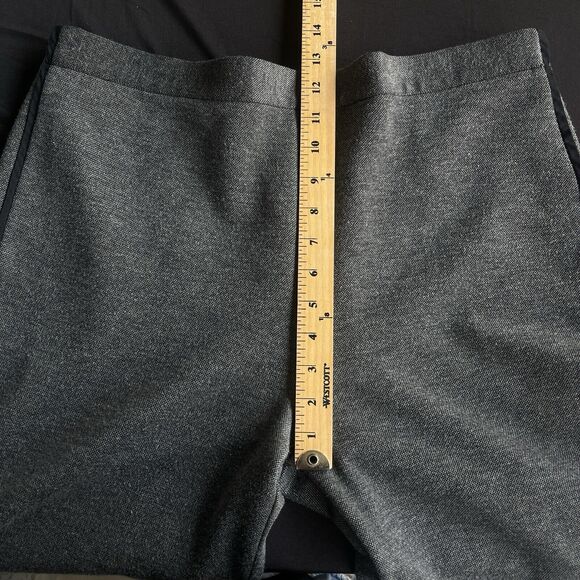 St. John Gray Straight Leg Pull On Pants - Size Large - Picture 9 of 11